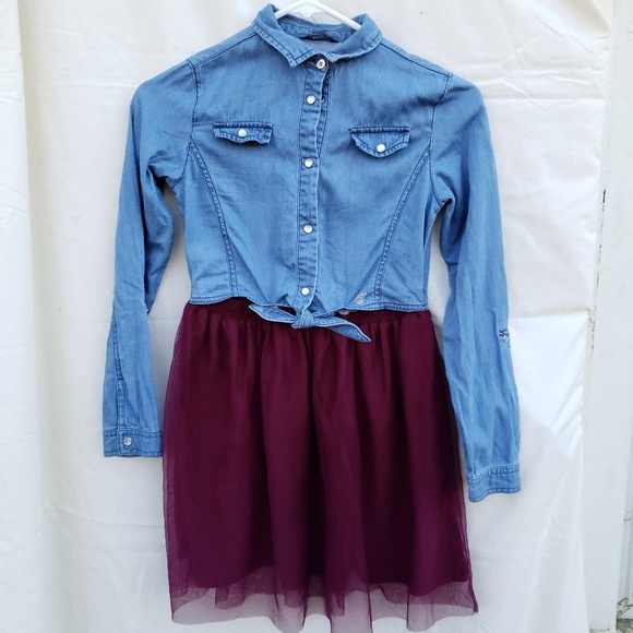 blue jean shirt and tulle skirt